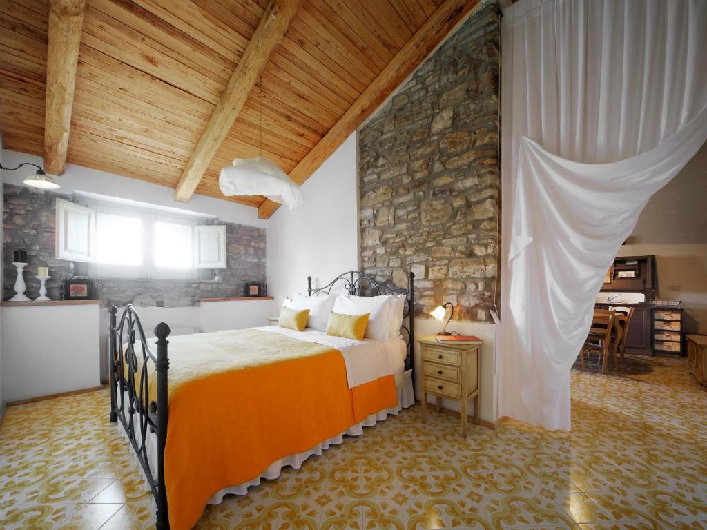 Ferienwohnung Residenza Matarazzo E Le Sue Soffitte Castellabate Zimmer foto