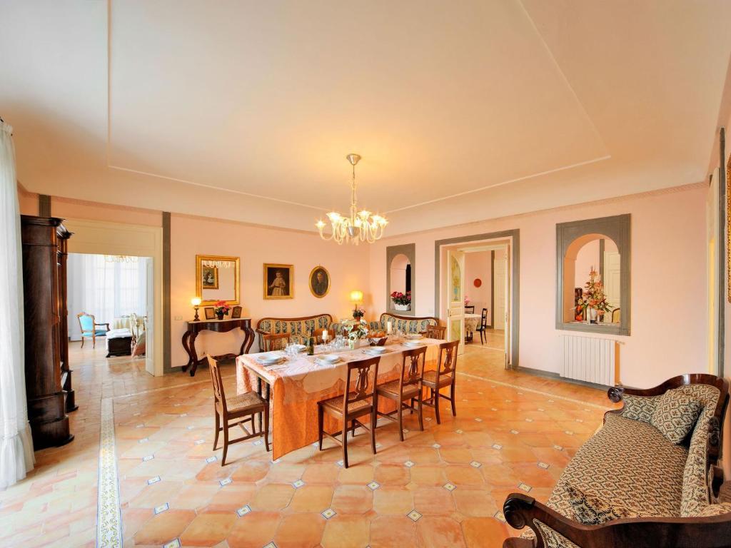 Ferienwohnung Residenza Matarazzo E Le Sue Soffitte Castellabate Zimmer foto